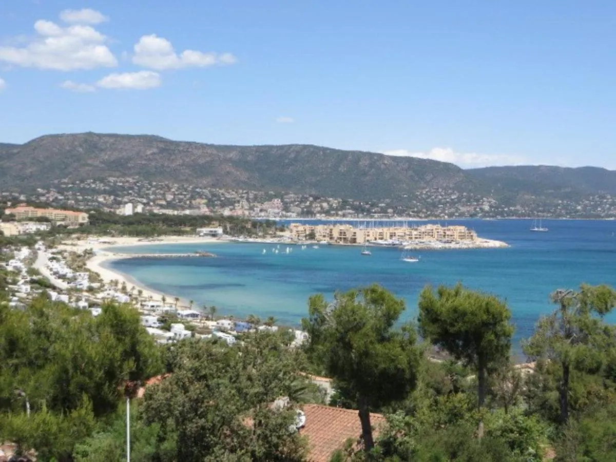 아파트 T2 Climatise, Wifi, Parking Prive, A Deux Pas De La Plage - Bormes Les Mimosas - Fr-1-610-71 프랑스